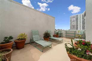 2910 Neilson Way, Santa Monica, CA 90405 - Photo 15