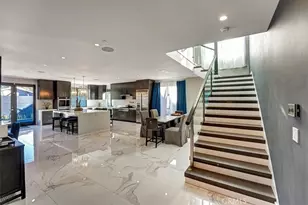 2012 S Curson, Los Angeles, CA 90016 - Photo 7