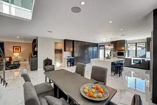 2012 S Curson, Los Angeles, CA 90016 - Photo 9