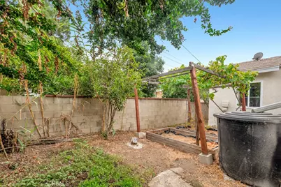 11552 Fellows, Pacoima, CA 91331 - Photo 11