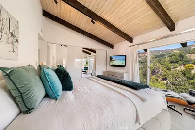 2522 Zorada Drive, Los Angeles, CA 90046 - Photo 23