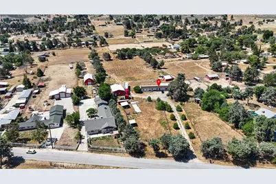 8768 Leona Avenue, Leona Valley, CA 93551 - Photo 39