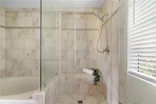 18135 Burbank Blvd, Tarzana, CA 91356 - Photo 41