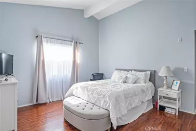 7035 Woodley Avenue #203, Van Nuys, CA 91406 - Photo 11