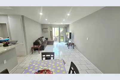 17900 Sherman Way #226, Reseda, CA 91335 - Photo 11