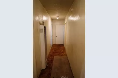 226 E 105th Street, Los Angeles, CA 90003 - Photo 7