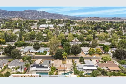 22906 Lanark Street, West Hills, CA 91304 - Photo 27