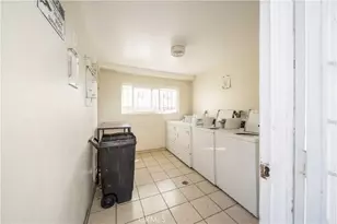 9051 Cedros Ave, Panorama City, CA 91402 - Photo 19