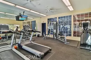 5837 Oak Bend Ln, Oak Park, CA 91377 - Photo 19