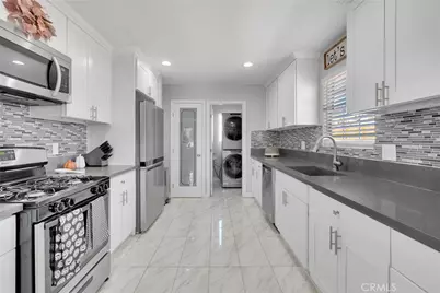 5327 W Avenue L2, Lancaster, CA 93536 - Photo 3