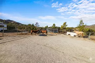 32901 Hawley Rd, Acton, CA 93510 - Photo 35