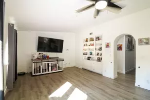 43107 Sunny, Lancaster, CA 93536 - Photo 9