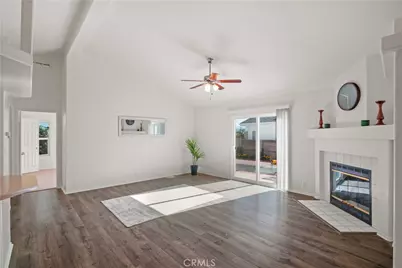 20208 Northcliff Drive, Canyon Country, CA 91351 - Photo 7