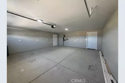 8240 Hemlock Avenue, California City, CA 93505 - Photo 9