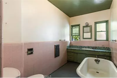 2100 Holly Drive, Los Angeles, CA 90068 - Photo 13