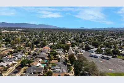 17941 Emelita Street, Encino, CA 91316 - Photo 35