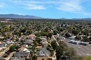 17941 Emelita St, Encino, CA 91316 - Photo 35