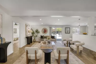 17941 Emelita Street, Encino, CA 91316 - Photo 13