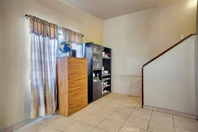 12547 Cometa Avenue, San Fernando, CA 91340 - Photo 11