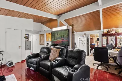 11819 Chivers Avenue, Pacoima, CA 91331 - Photo 9