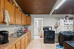 11819 Chivers Ave, Pacoima, CA 91331 - Photo 5