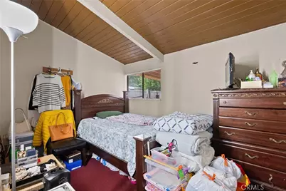 11819 Chivers Avenue, Pacoima, CA 91331 - Photo 15
