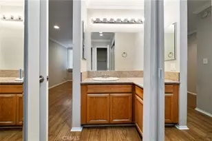 5325 Newcastle Ave, Encino, CA 91316 - Photo 13