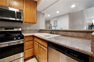 5325 Newcastle Ave, Encino, CA 91316 - Photo 9