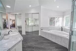 23678 White Oak Ct, Newhall, CA 91321 - Photo 25