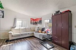 7560 Woodman Pl, Van Nuys, CA 91405 - Photo 7