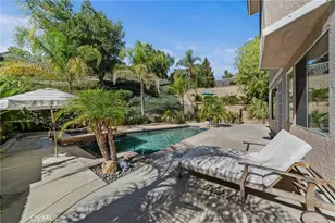 29027 Raintree, Saugus, CA 91390 - Photo 45