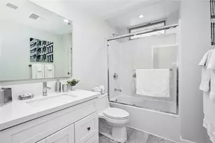 10718 Acama St, Studio City, CA 91602 - Photo 15