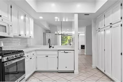 1630 S Bentley Avenue #103, Los Angeles, CA 90025 - Photo 11