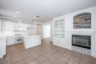 23321 Beachcomber Ln, Valencia, CA 91355 - Photo 13