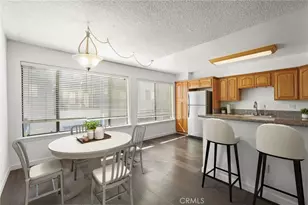 22038 Vanowen St, Woodland Hills, CA 91303 - Photo 11