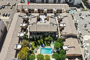 22038 Vanowen St, Woodland Hills, CA 91303 - Photo 45