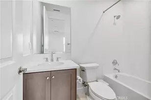 24152 W Corte Ala, Valencia, CA 91354 - Photo 49