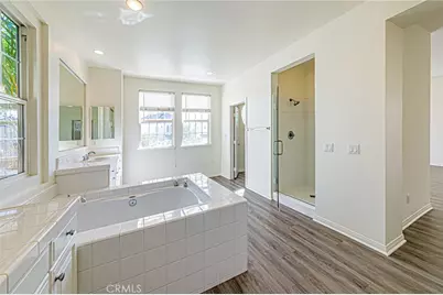 27104 Breakers, Valencia, CA 91355 - Photo 23