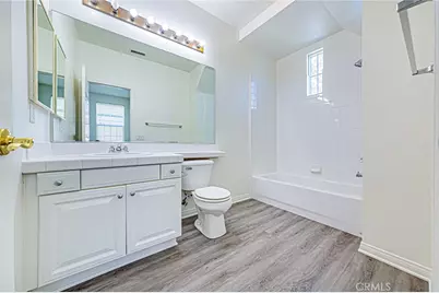 27104 Breakers, Valencia, CA 91355 - Photo 31