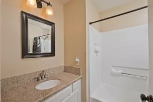 19804 Sandpiper Pl, Newhall, CA 91321 - Photo 13