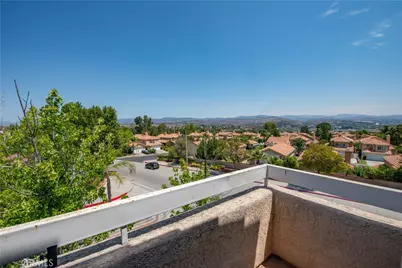 19804 Sandpiper Place #10, Newhall, CA 91321 - Photo 17