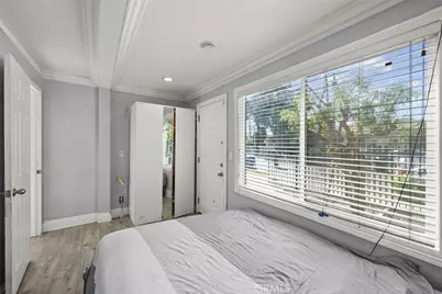 10618 Grape St, Los Angeles, CA 90002 - Photo 9