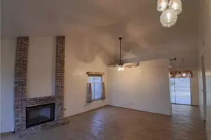 566 E Ave R8, Palmdale, CA 93550 - Photo 13