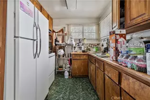 29027 Val Verde Rd, Val Verde, CA 91384 - Photo 11