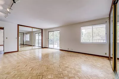 23403 Lake Manor Drive, Chatsworth, CA 91311 - Photo 5