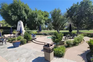 24600 Avignon, Valencia, CA 91355 - Photo 31