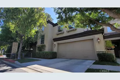 24600 Avignon, Valencia, CA 91355 - Photo 1