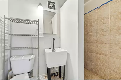 18308 Gresham, Northridge, CA 91325 - Photo 13