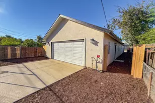 2207 Verde St, Bakersfield, CA 93304 - Photo 17