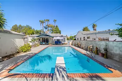 17650 Welby Way, Lake Balboa, CA 91406 - Photo 3